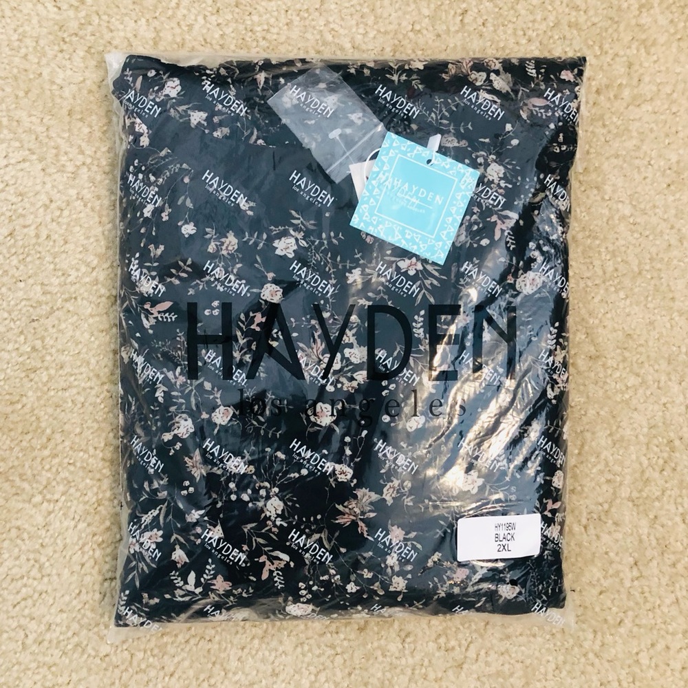 Hayden Pleated Black Floral Printed Short Sleeve Midi Dress. NWT! Sz 2X - Picture 10 of 11